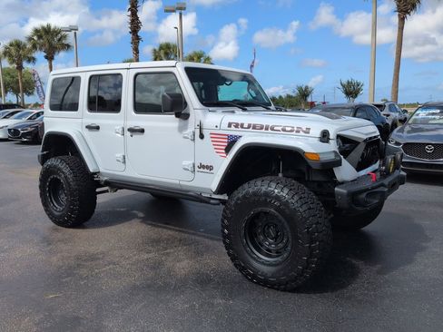 Used 2023 Jeep Wrangler Unlimited Rubicon AWD/4WD image 2