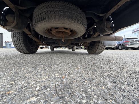 Used 2012 Toyota Tacoma 2WD Regular Cab image 40