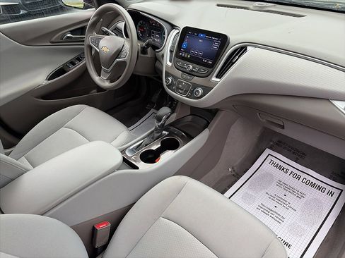 Used 2022 Chevrolet Malibu LS image 33