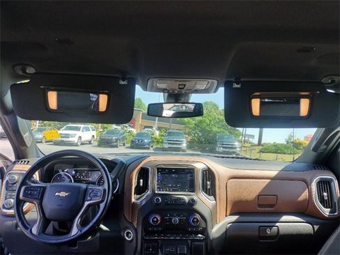 Used 2022 Chevrolet Silverado 1500 High Country w/ Safety Package II image 27