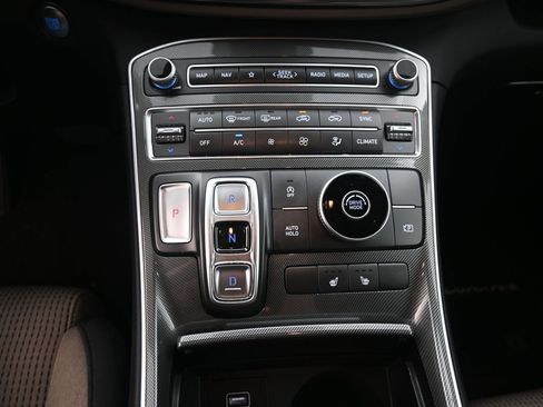 Used 2023 Hyundai Santa Fe SEL image 10