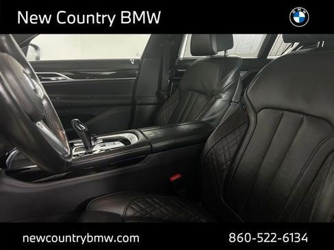 Used 2020 BMW 750i xDrive w/ Autobahn Package image 14