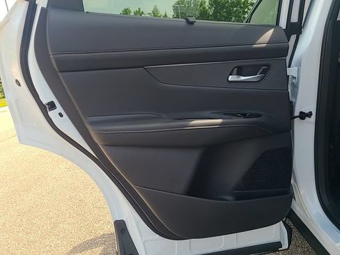 New 2026 Nissan Murano Platinum w/ Cargo Package AWD/4WD image 17