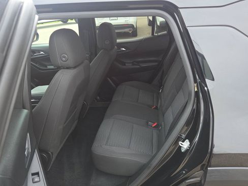 Used 2025 Chevrolet Equinox LT FWD image 12