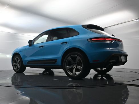 Used 2023 Porsche Macan image 48