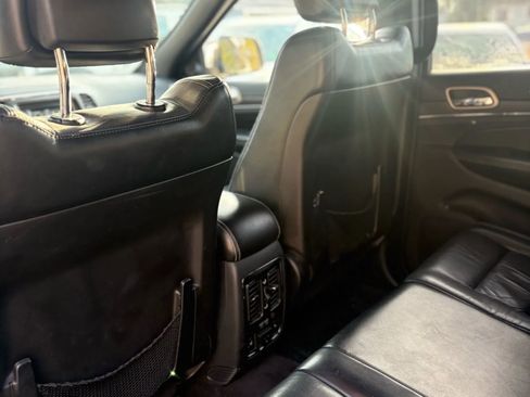 Used 2016 Jeep Grand Cherokee Limited image 37