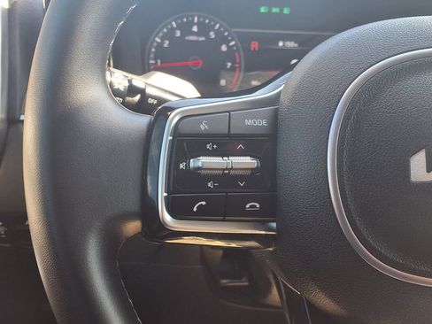 Certified 2023 Kia Sorento X-Line EX AWD/4WD image 15