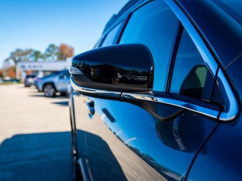 Certified 2025 Subaru Outback Premium image 23