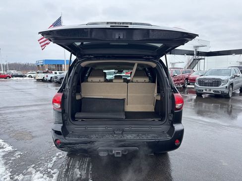 Used 2019 Toyota Sequoia Limited image 30