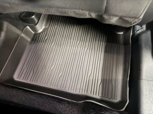 Used 2021 Ford Escape SE w/ Convenience Package image 25