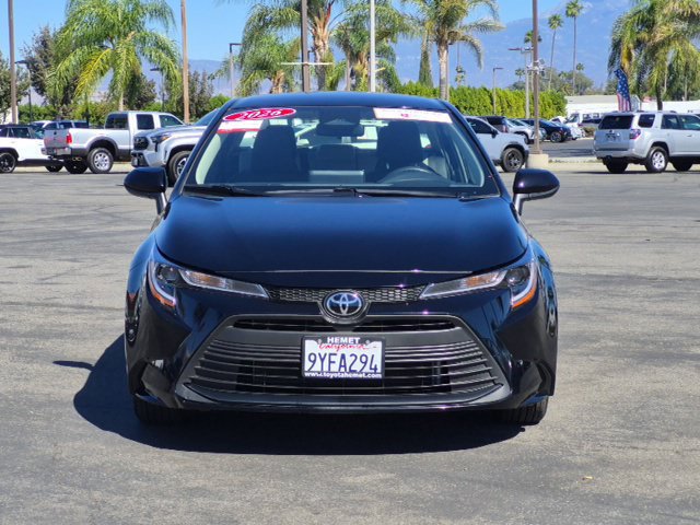 Used 2026 Toyota Corolla LE w/ LE Premium Package FWD image 2