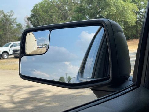 Used 2023 GMC Sierra 1500 Elevation image 36