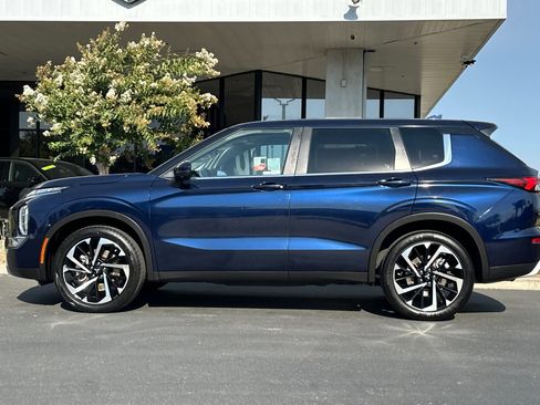 Used 2024 Mitsubishi Outlander SE image 7