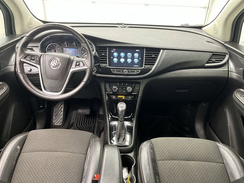 Used 2019 Buick Encore Preferred image 4