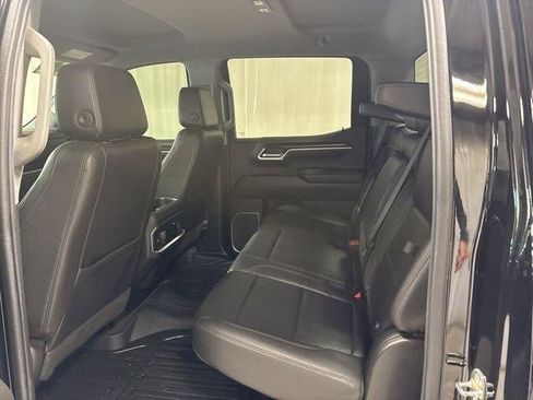 Used 2022 GMC Sierra 1500 SLT image 27