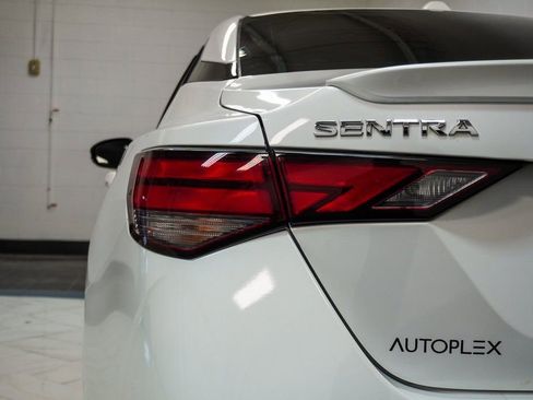 Used 2022 Nissan Sentra SR FWD image 38