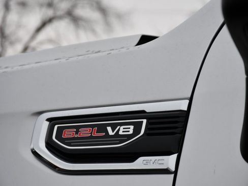 Used 2020 GMC Sierra 1500 SLT w/ SLT Premium Plus Package image 13