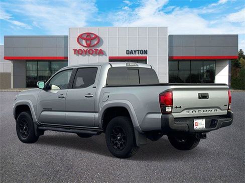Certified 2022 Toyota Tacoma SR5 image 4