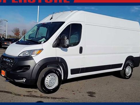 New 2026 RAM ProMaster 2500 w/ Premium Convenience Group FWD image 4