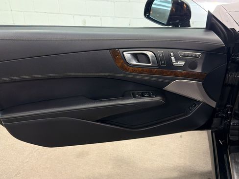 Used 2013 Mercedes-Benz SL 63 AMG image 20