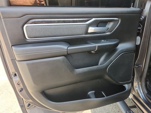 Used 2022 RAM 1500 Big Horn AWD/4WD image 38