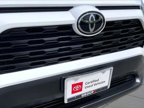 Certified 2023 Toyota RAV4 XLE w/ Convenience Package FWD image 29