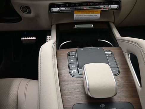 Used 2026 Mercedes-Benz GLS 450 4MATIC image 13