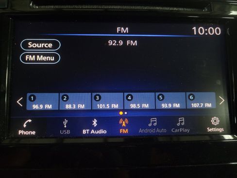 Used 2020 Nissan Rogue S FWD image 25