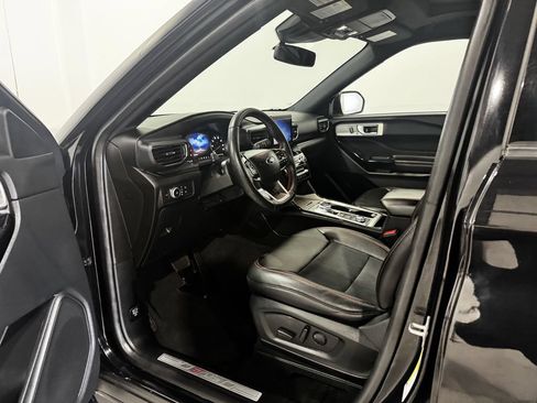 Used 2022 Ford Explorer ST-Line w/ Class IV Trailer Tow Package AWD/4WD image 16