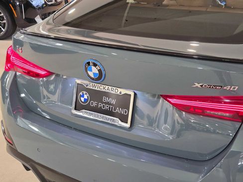 Used 2025 BMW i4 xDrive40i w/ M Sport Package AWD/4WD image 15