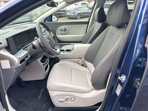 New 2026 Hyundai Ioniq 9 SEL w/ Tow & Go Package AWD/4WD image 16