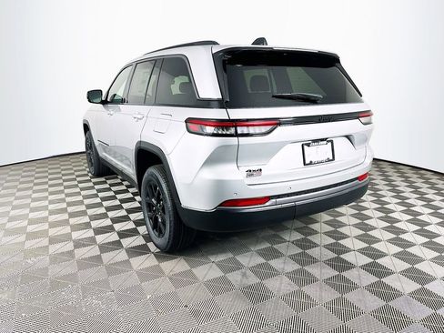 New 2026 Jeep Grand Cherokee Altitude AWD/4WD image 7
