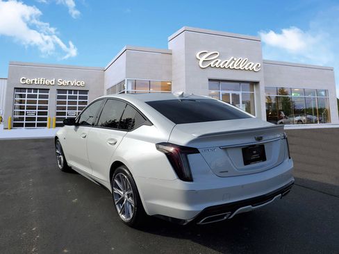 Used 2020 Cadillac CT5 Sport image 2
