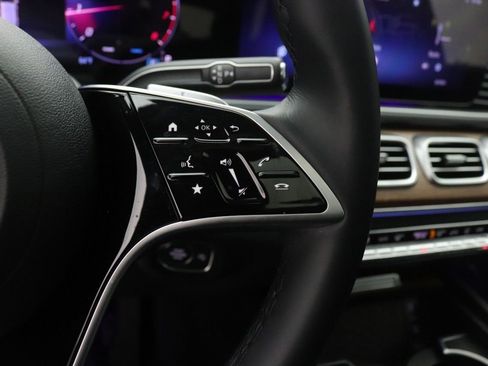 Certified 2026 Mercedes-Benz GLE 350 4MATIC image 15