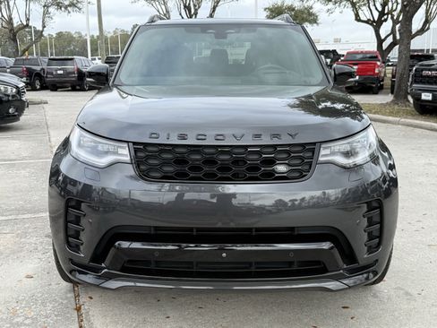 Used 2024 Land Rover Discovery Dynamic SE image 10