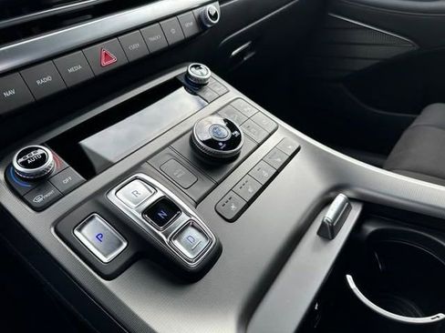 Used 2025 Hyundai Palisade Calligraphy image 25