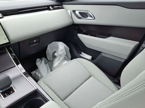 Certified 2026 Land Rover Range Rover Velar Dynamic SE image 11