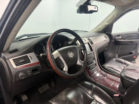 Used 2008 Cadillac Escalade EXT AWD/4WD image 46