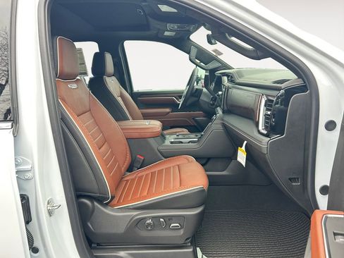 New 2026 GMC Sierra 2500 Denali Ultimate image 10