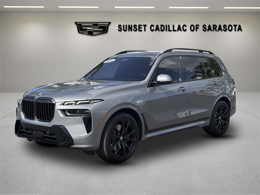 Used 2024 BMW X7 xDrive40i w/ Executive Package AWD/4WD image 3