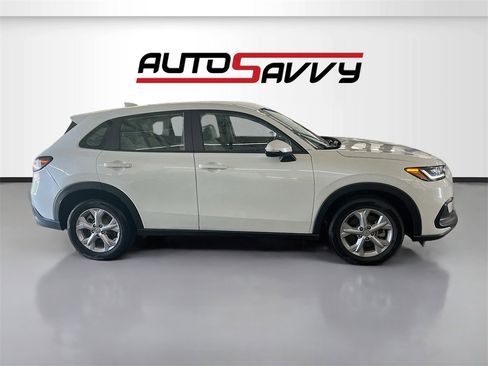 Used 2024 Honda HR-V LX image 8