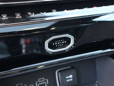New 2026 Jeep Grand Cherokee L Limited AWD/4WD image 22