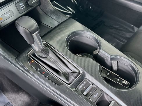 Used 2024 Honda Civic Sport image 17