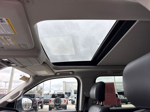 Certified 2025 Ford Expedition Active image 9