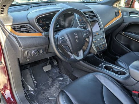 Used 2017 Lincoln MKC Select w/ Select Plus Package FWD image 14