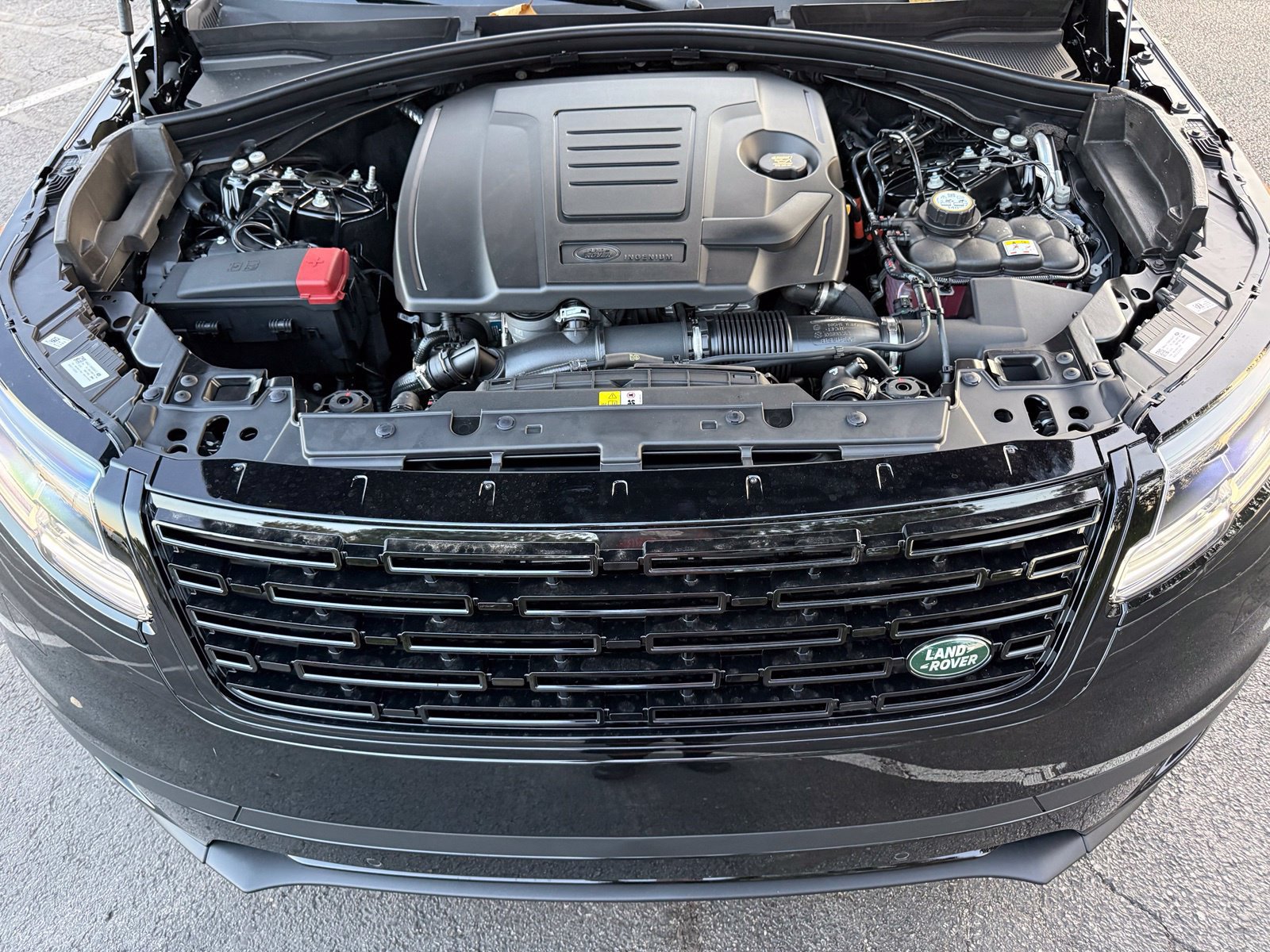 New 2026 Land Rover Range Rover Velar S AWD/4WD image 40
