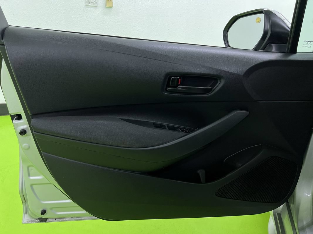 Used 2023 Toyota Corolla LE FWD image 17