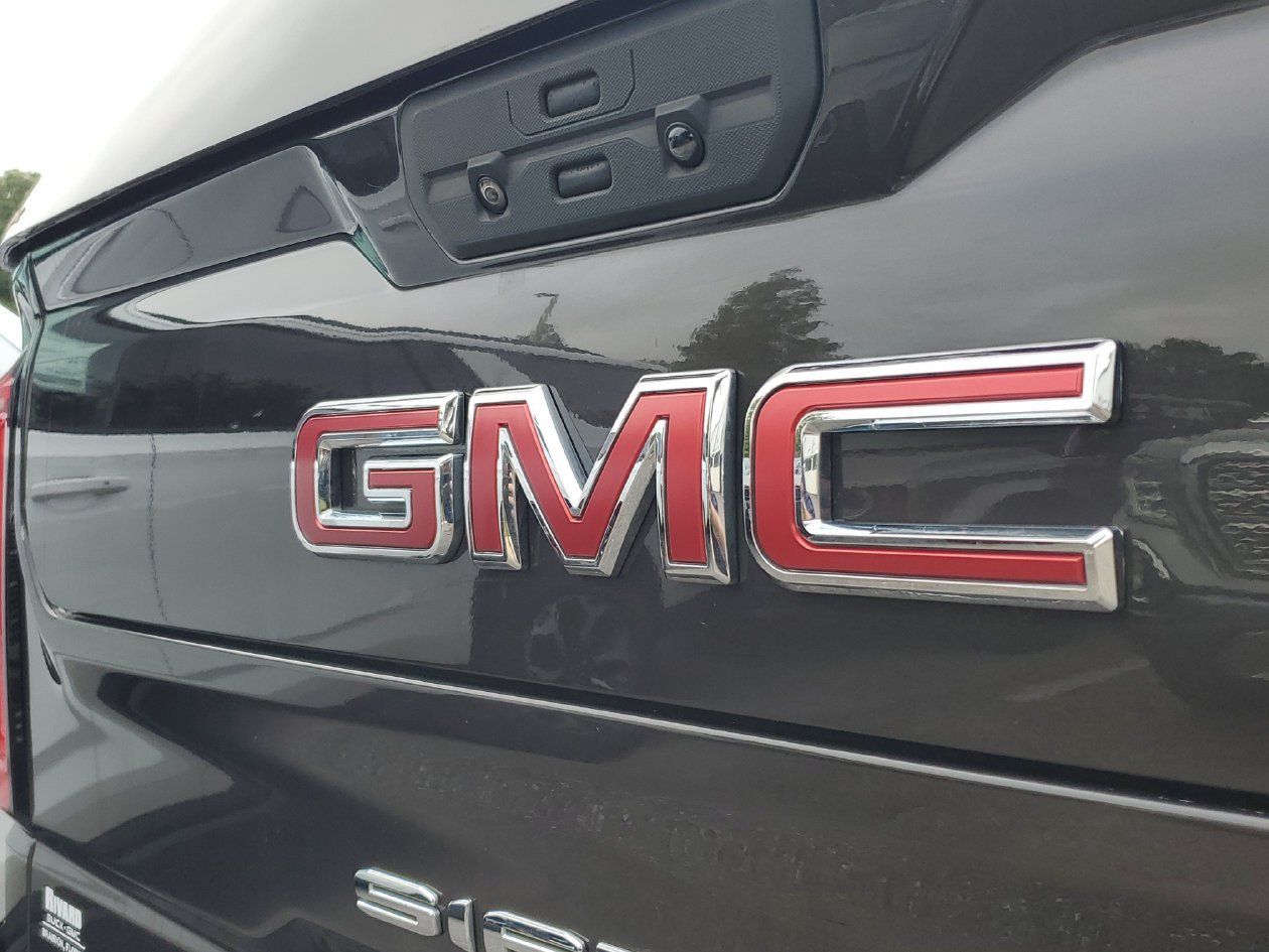 Used 2021 GMC Sierra 1500 SLT w/ SLT Premium Plus Package AWD/4WD image 6