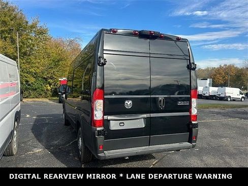 New 2025 RAM ProMaster 3500 w/ Crew Van Package FWD image 6