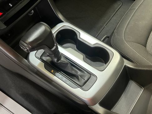 Used 2019 Chevrolet Colorado LT AWD/4WD image 30